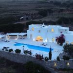 perizititi-i-vila-toy-gianni-ragkoysi-stin-paro-ton-ioylio-e7-700-kai-ton-aygoysto-e12-500-tin-evdomada1-1-1122×589.jpg