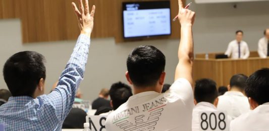 Saga Furs: Κρατήθηκαν Μινκ για να μη πέσουν οι τιμές