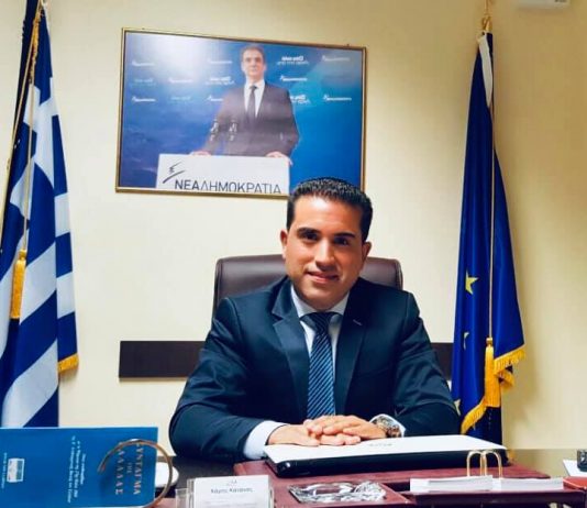 Χάρης Κάτανας: «Θέλω πρώτα να ευχαριστήσω τον πρόεδρο της Νέας Δημοκρατίας Κυριάκο Μητσοτάκη που μου δίνει την ευκαιρία να αποδείξω ότι ήλθα στο κόμμα επειδή πίστεψα στον πολιτικό λόγο του και όχι για την “καρέκλα”»