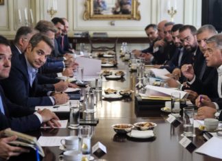 Οσα έγιναν στη συνάντηση του πρωθυπουργού με τους περιφερειάρχες -Τα τριψήφια, το ΕΣΠΑ και τα νέα νομοσχέδια