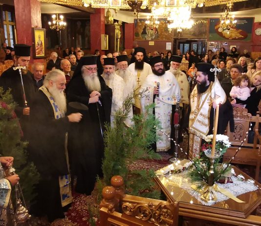 Η Υποδοχή του ιερού Λειψάνου του Αγ Νικολάου από το Μοναστήρι Μικροκάστρου στη Σιάτιστα και στην Γεράνεια στην ομόνωμη Ενορία !!