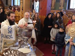 Την Κυριακή 4/1/20 πραγματοποιήθηκε ο Αγιασμός των Υδάτων στον Άγιο Νικόλαο Σιάτιστας !! Video