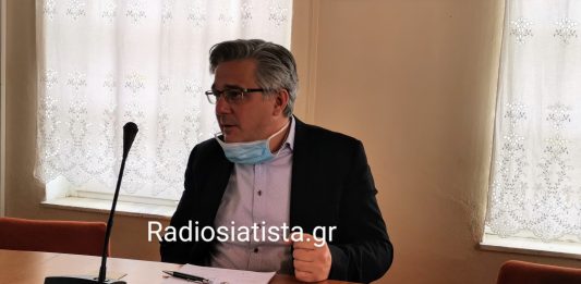 Χ. Ζευκλής στη σύσκεψη με τους εκπροσώπους του ΕΟΔΥ στην Σιάτιστα: “Εμείς θέλουμε, μόνιμα, κλιμάκιο του ΕΟΔΥ εδώ. Να δείτε πράγματα που συμβαίνουν για πρώτη φορά στην χώρα μας. Γιατί αντιληφθήκαμε ότι υπάρχουν πάρα πολλά κενά στο μηχανισμό αυτό. Και κενά επικοινωνίας και κενά λήψης αποφάσεων. Πρέπει να υπάρξει ένα κλιμάκιο, δεν ξέρω πόσο ανθρώπων, για να έχει εικόνα και να μεταφέρει σωστά τα πράγματα κεντρικά και να παίρνει σωστές αποφάσεις” (Bίντεο)
