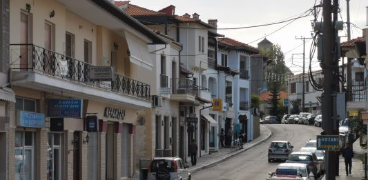 Μ. Χρυσοχοίδης: “Συμπεριφορές να φεύγουμε από Νομό σε Νομό και να πηγαίνουμε σε κάποιον άλλο που δεν είναι σε συναγερμό, όπου τα μαγαζιά (cafe/bar, εστιατόρια) είναι ανοιχτά, δεν θα γίνουν ανεκτές” (Bίντεο)