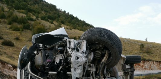Τροχαίο ατύχημα στο δρόμο Γαλατινής – Σιάτιστας (Φωτογραφίες & Βίντεο)