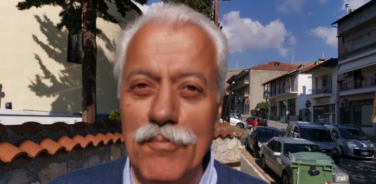 Ο Δήμαρχος Αποκορώνου Κρήτης Χαράλαμπος Κουκιανάκης μίλησε στο Θοδωρή Πεσνικά για τις εντυπώσεις και την τιμή που είχαν στη Σιάτιστα και το Βόιο με αφορμή την Απελευθέρωση της Σιάτιστας !!!