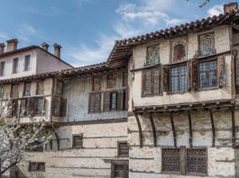 Εργασία: 19 θέσεις επιστημονικού προσωπικού και λοιπών ειδικοτήτων, με σύμβαση εργασίας ιδιωτικού δικαίου ορισμένου χρόνου, για την εκτέλεση των αρχαιολογικών εργασιών στο Αρχοντικό Μανούση-Δούκα Τζάτζα (Σιάτιστα)