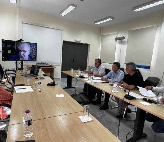 Έπειτα από πρωτοβουλία του Περιφερειάρχη Δυτικής Μακεδονίας Γεώργιου Κασαπίδη, σύσκεψη για τα θέματα του κλάδου της γούνας με τον Αναπληρωτή Υπουργό Ν. Παπαθανάση