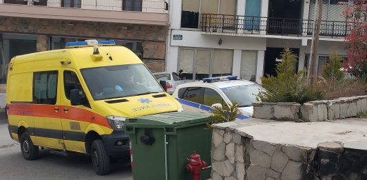 Σιάτιστα – Βρέθηκε χειροβομβίδα στο κτίριο της Παλιάς Αστυνομίας κατά τη διάρκεια εργασιών !!! Φωτό