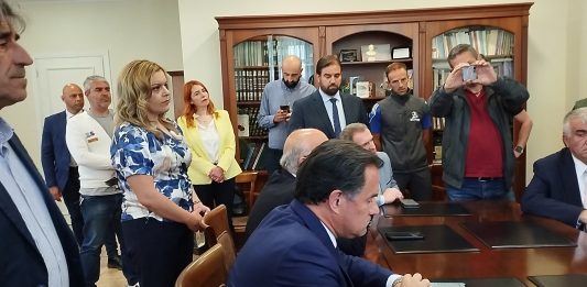 Συντάξεις: Γιατί είναι τuχερoί όσοι έχουν έστω ένα ένσημο πριν το 1993